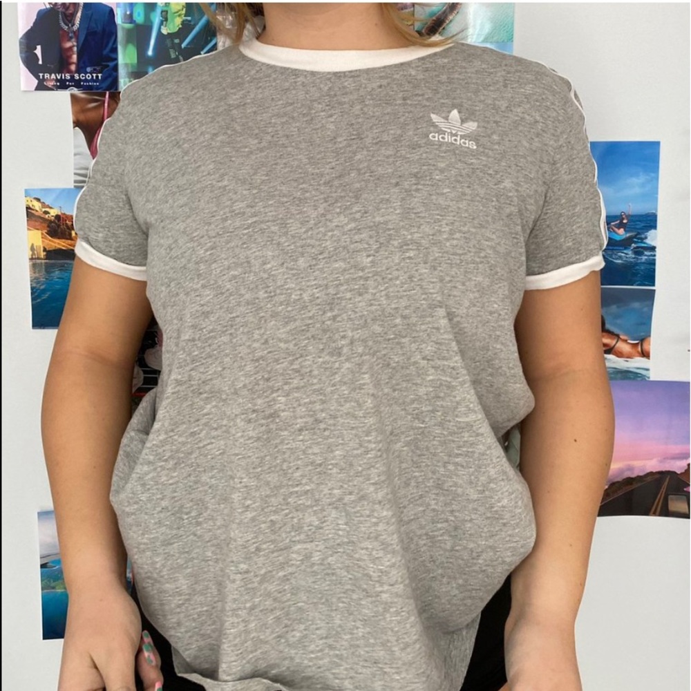 Adidas trefoil logo gray t shirt